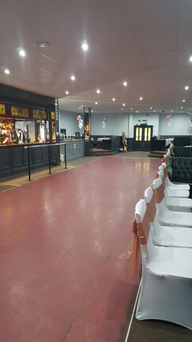 Function1884's tweet photo. A surprise 60th Birthday Party kept us busy last night. Beautiful room dressing by @Partyworld3 and buffet by ButterFingers. Excellent night, thank you for choosing Cables to celebrate #Partylife #Ohwhatanight #communityclub #Ginfever https://t.co/tHtO6vbPr2