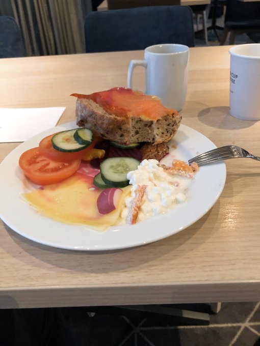 Breakfast taste good https://t.co/qUmDhxalZH<a href="/tag/dollypartonchallenge"class="tags"><span>#dollypartonchallenge</span></a>