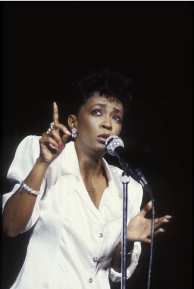   Happy Birthday Anita Baker (1958.1.26-)

Sweet Love             