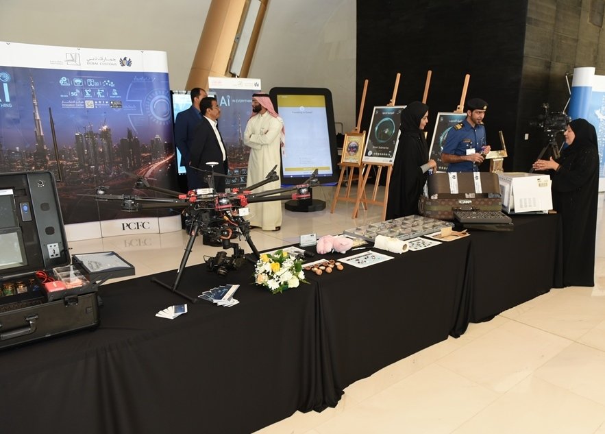DubaiCustoms's tweet photo. #DubaiCustoms celebrates the #3rdUAECustomsWeek under the theme “Dubai Customs: #DrivingSustainability” The event included an inauguration of #AlFurdah History Exhibition, which features pictures the development of customs
#MyDubai #CustomsUAE #InternationalCustomsDay https://t.co/Y3G6B2yiL9