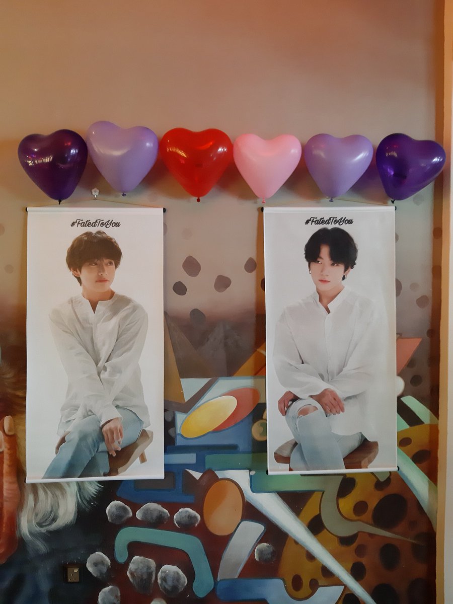akidchan_'s tweet photo. Thank you to all #FatedToYouinAOR organizers for the wonderful event (eventho I can't stay long) and magnificent cupsleeve+freebies. Love them so much. Great job on the deco of the place. A++. Literally taekook heaven. LOVE IT!

Thanks to all lovelies who giving out freebies.

💜 https://t.co/PRKG4f2JrL