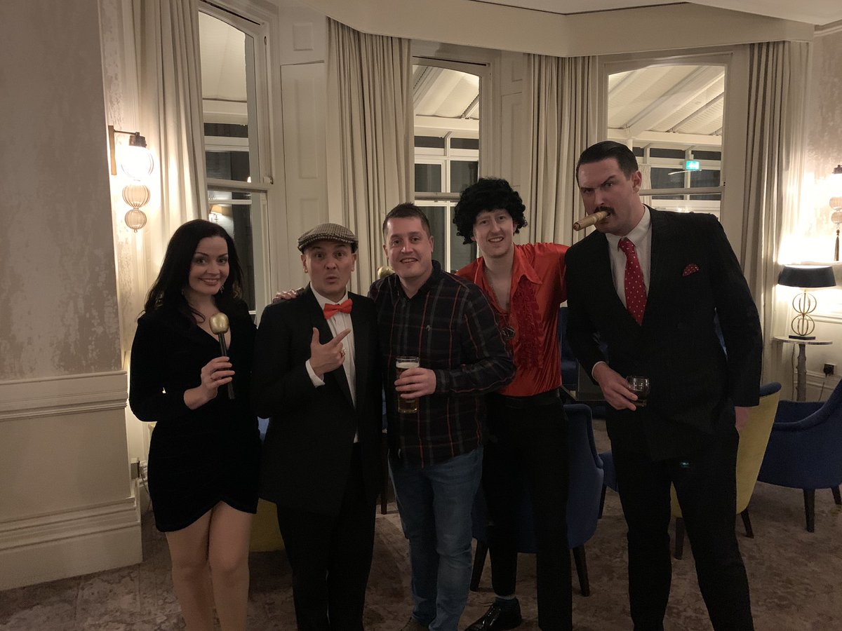 poidy_1901's tweet photo. Honking hangover today thanks to this lot @RPCummingsActor @nataliehactor @oscaralexactor. Great night had at the @mercurenewbury for all things OFAH. #OnlyFoolsAndThreeCourses https://t.co/g3rzSFpFG2