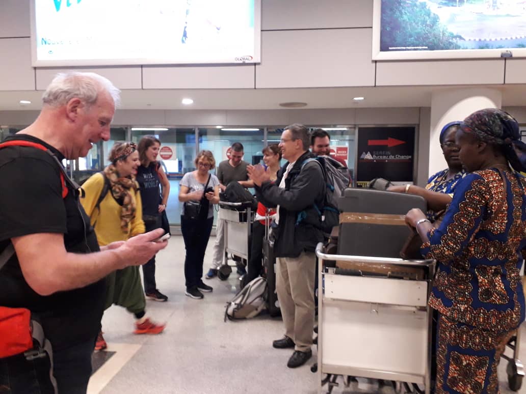 Aslav_asso's tweet photo. Arrivée de l'équipe coup de pouce direction Voka #aslav https://t.co/XYMdkiKXyv