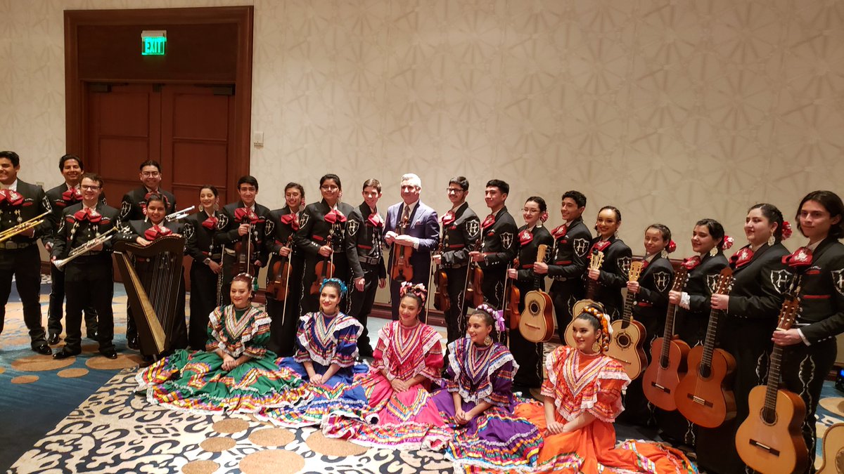 ScottSDTX1's tweet photo. So very proud of my Hanks High School Los Trovadores! They blew everyone away this morning at the Texas Urban Council meeting in Austin. Incredible performance! @YISDFineArts @YsletaISD https://t.co/kquG8ANOrb