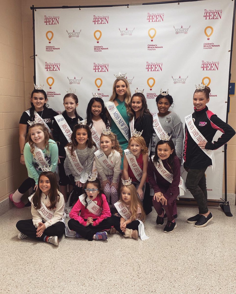 MAOTeenNJ's tweet photo. New Jersey, this has been one of the most incredible years of my life! My dreams have come true, I’ve grown as a person, and truly gained forever friends and family. I could not have done it alone though, to everyone that has impacted my year in big or small ways THANK YOU! https://t.co/glB15Y1lfU