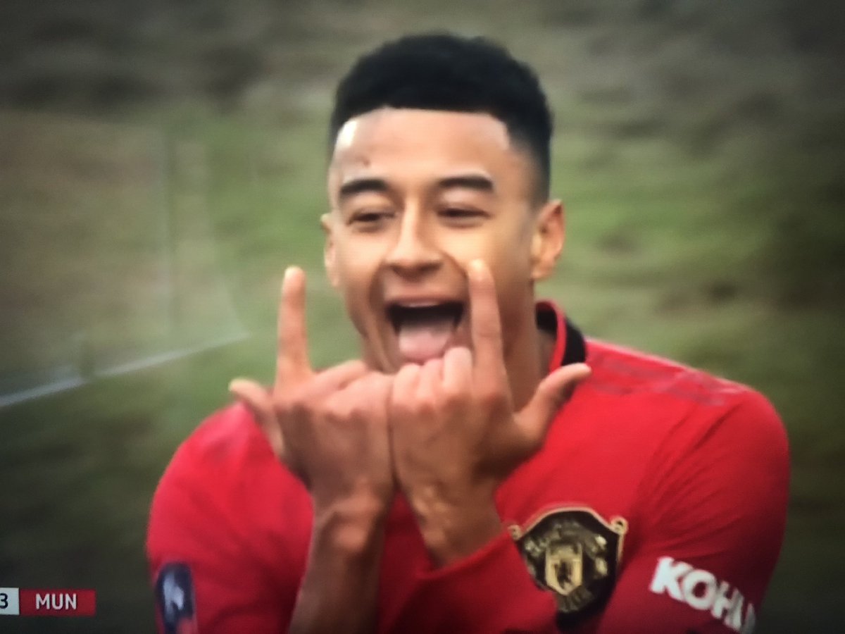 JayMotty's tweet photo. Big fan of a player who’s not scored or assisted in top flight football in over a year, celebrating a goal against a side 21st in League One like he’s just put it top bins in the Bernabeu... https://t.co/mVNIryoffs