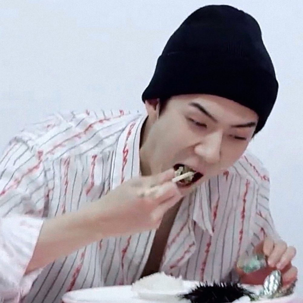 aprilsfairy's tweet photo. bruh..... i love this boy https://t.co/NaY0FK0ktr