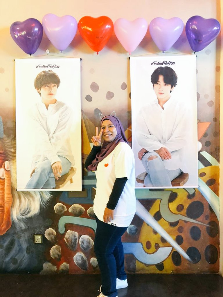 tatataeza's tweet photo. Thanks for coming and for freebies..
Hope to see you guys again💜
@abbyniz @V_RoraLofa52 @nfhazwani @tatataeza @FarhanahNatasha @nisakookvmin @TaegiWifee_ @ddaenguboi @hajar0622 @Mayamiacamelia @wafinminnie @Kimtaetacik @minapark_09 and everyone..
#FatedToYouinAOR https://t.co/PvJDxAXfQd