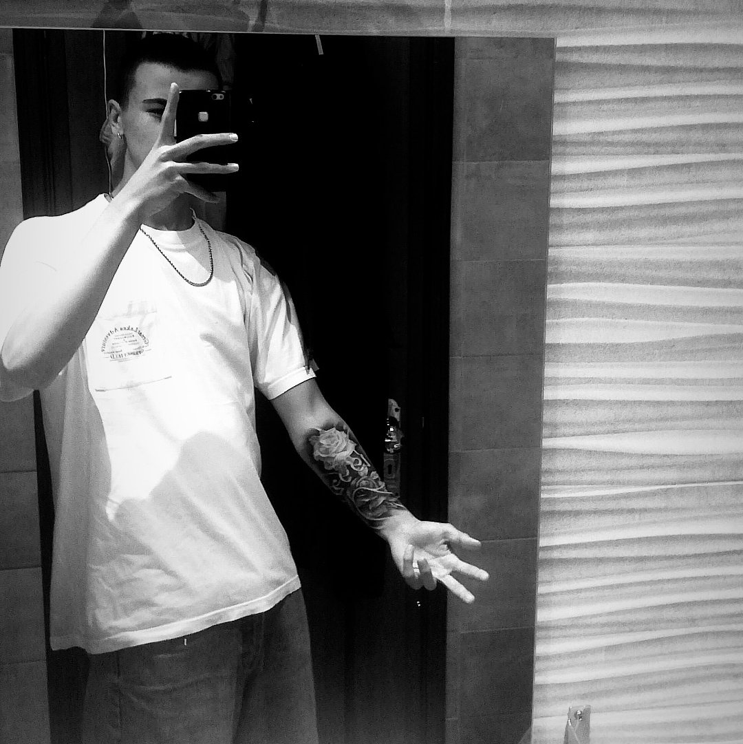 rmarinho06's tweet photo. Tou apaixonado 💉💉 https://t.co/v3pJRa3ngn