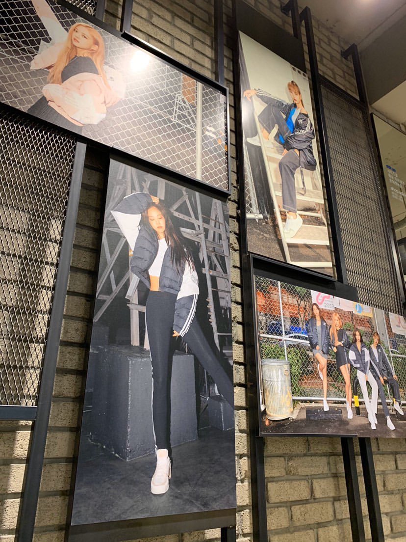 pinkseesaw's tweet photo. Jisoo keep promoting adidas in her ig and all what she gets from adidas is this  #AdidasTreatJisooBetter https://t.co/9OtU5kw63A