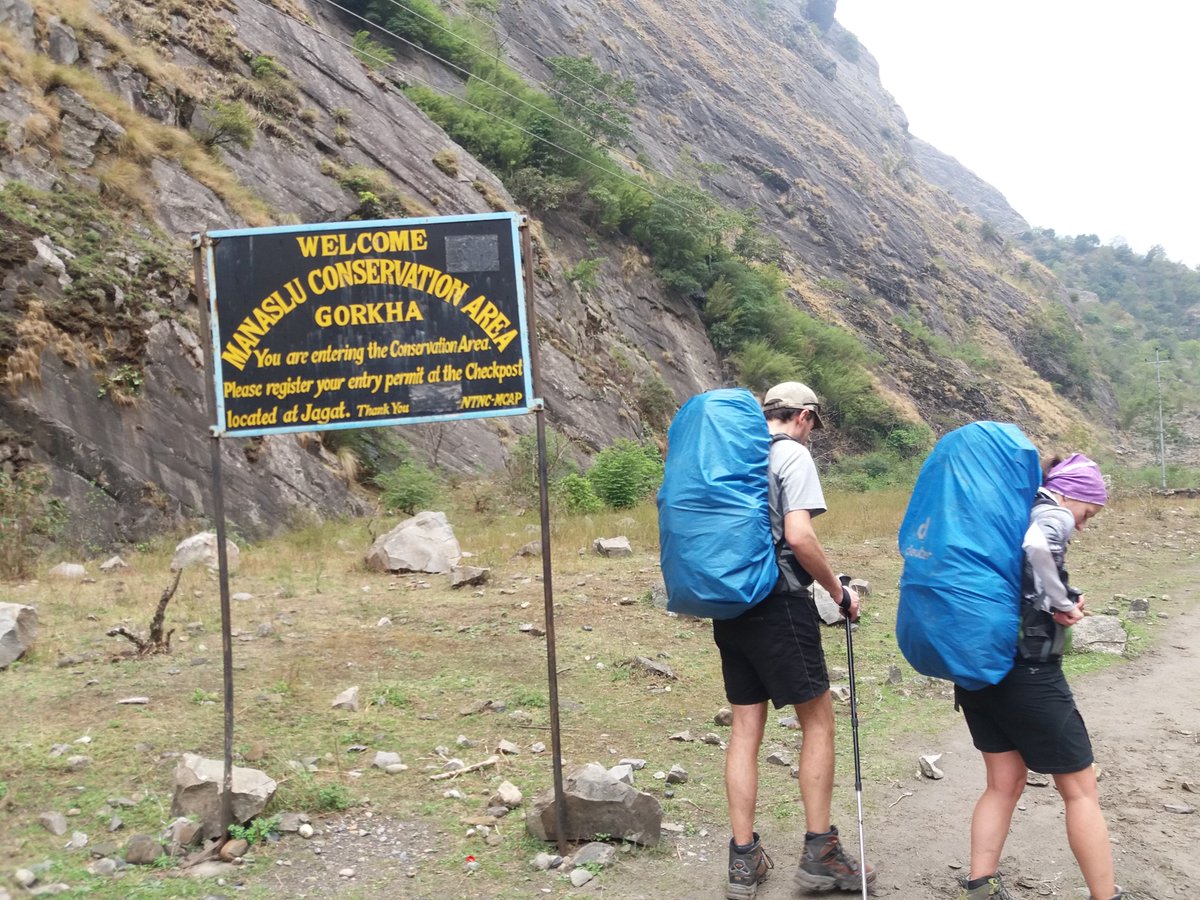 EverTreks's tweet image. If you have not enough bought for full package trip, you can just hire a Guide or Porter for your budget trip. we have lot of experience Guide, Porter-guide and porter. #Porterhire #Guidehire #Porterguidehire #trekking #Nepal #Budgettrek #budgettravel highpassadventure.com/guide-porter-g…