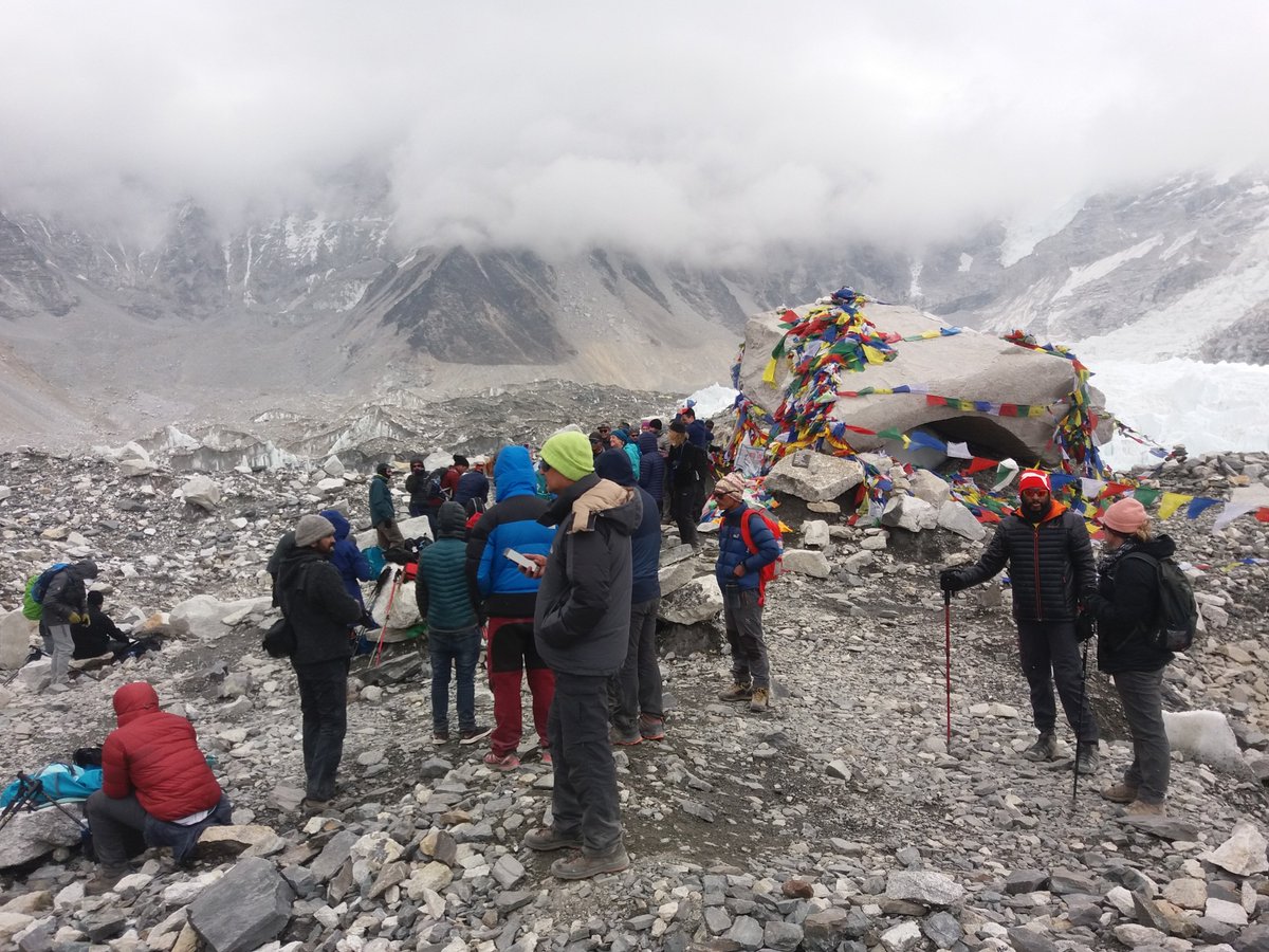 EverTreks's tweet image. If you have not enough bought for full package trip, you can just hire a Guide or Porter for your budget trip. we have lot of experience Guide, Porter-guide and porter. #Porterhire #Guidehire #Porterguidehire #trekking #Nepal #Budgettrek #budgettravel highpassadventure.com/guide-porter-g…