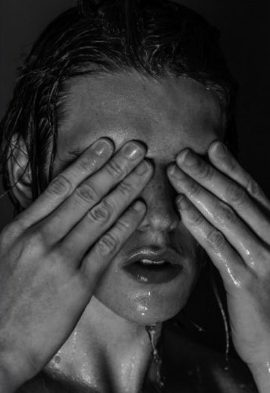 gabusant's tweet image. buvez de l'eau pour irriguer vos cerveaux, comme dirait ma copine #seductivepourala #water #buvez #irriguersoncerveau