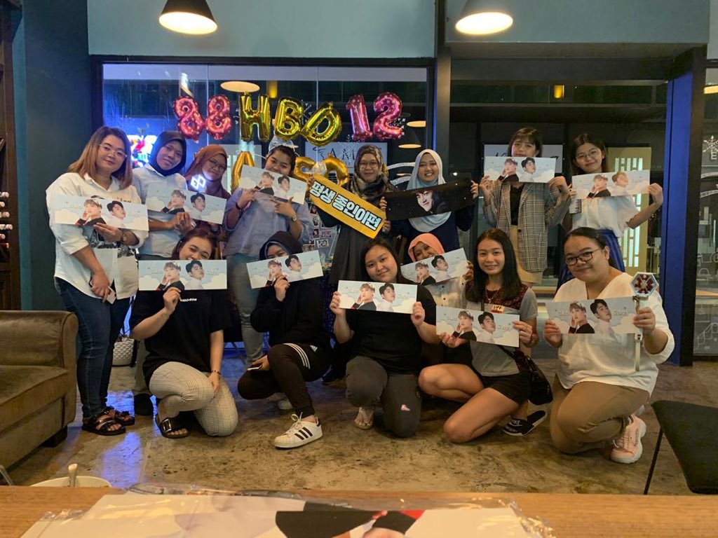EXOLBelowDWind's tweet photo. [Appreciation Post]

Thank you to all that have attended our event!

Your participation is highly appreciated ❕

To those who didn’t manage to attend our event, you can still grab a set by purchasing our fundraising kit😉

#WinterIn88K12D https://t.co/ic7b7pRp7J