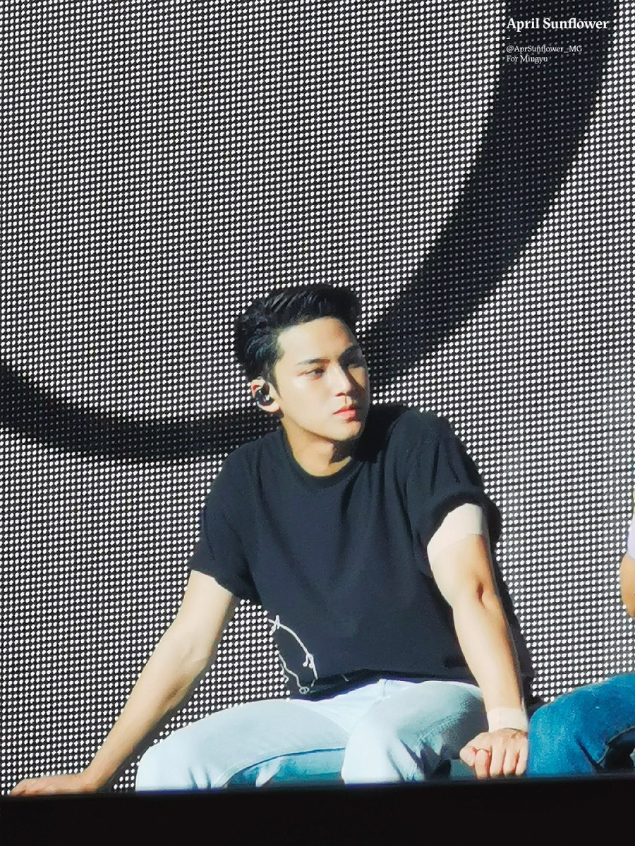 AprSunflower_MG's tweet photo. You are shining even doing nothing.✨❤️

#MINGYU #SEVENTEEN #민규 #김민규 #세븐틴 #ODETOYOUinSanJose #OTYinSJ #ODETOYOUinSJ
#SEVENTEENinSJ #SEVENTEENinSANJOSE https://t.co/M7wDh4gZfF