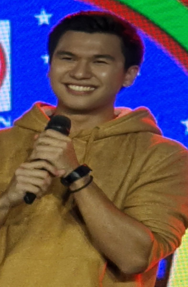graceseda18's tweet photo. Parang laro lang taguan....
@iamginoroqueiv
Finding GinoRoque https://t.co/P7MuG7FM7Z
