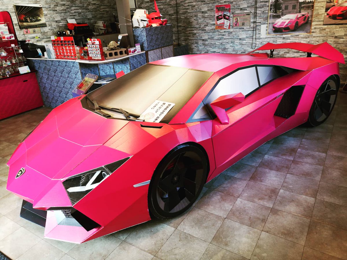 charlie_dsuzuki's tweet photo. 段ボール製ランボルギーニ、通称ダンボルギーニ発見。完成度高過ぎ!
Damborghini as Ramborghini made of corrugated board.
#ダンボルギーニ #ランボルギーニ #シーパルピア女川 #今野梱包 #damborghini #ramborghini #seapalpieronagawa #konposfactory https://t.co/cuquqUMQRX