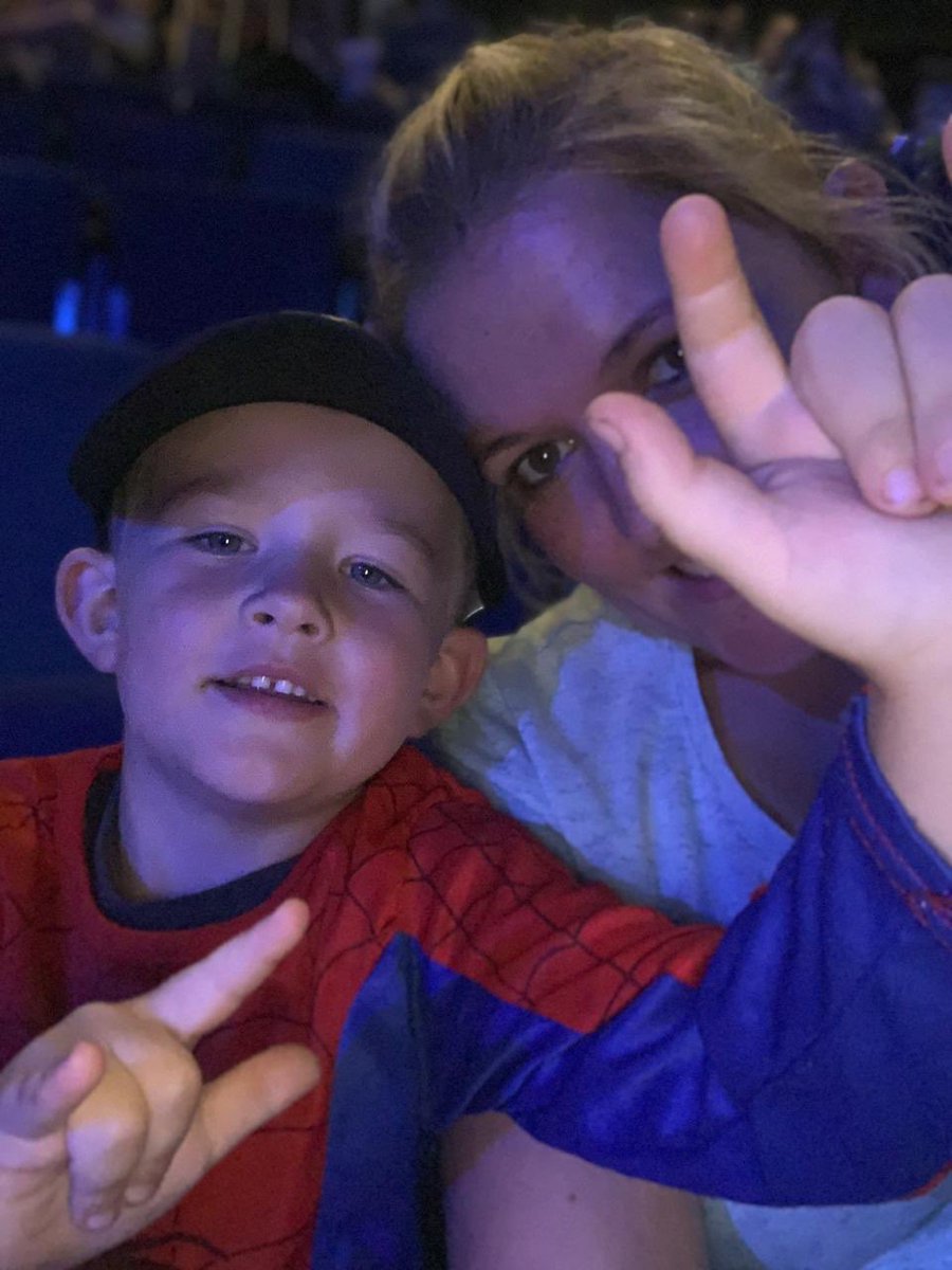 rickyrob8's tweet photo. #marveluniverselive https://t.co/4dO1EBigop