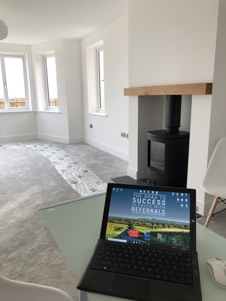 jaspland's tweet image. My office for today! Handley Chase open 11am until 4pm pop in and see me. For anymore information please visit ⁦@PygottandCrone⁩ Sleaford or contact me #welovenewhomes #sundayworking #loveproperty