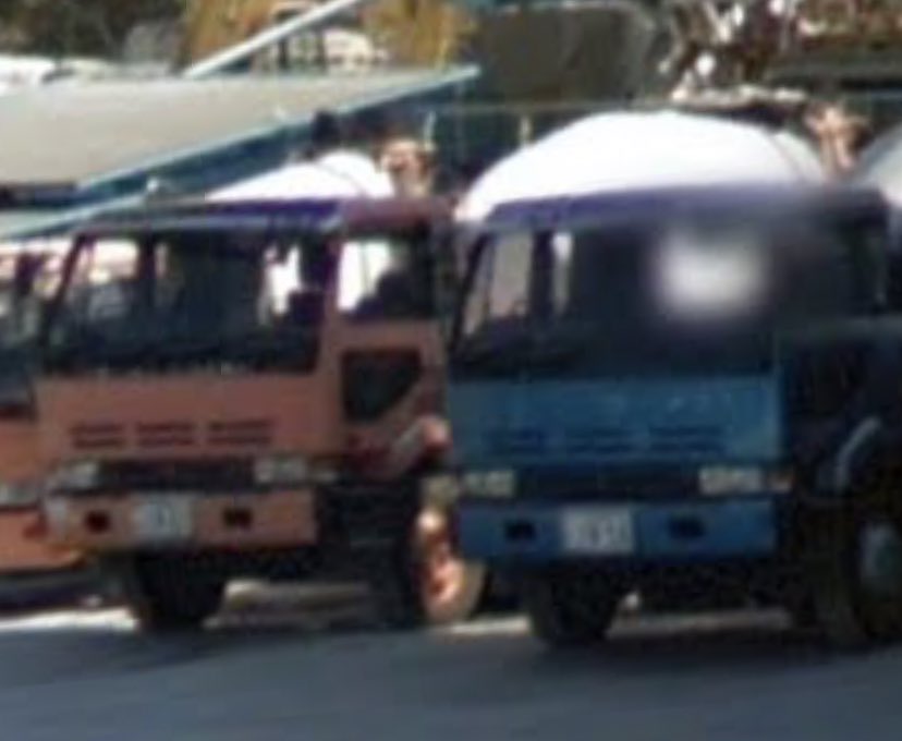 狛井 Googleストリートビューにて発見 ミキサー車の初期型ビッグサムです まさか関東地方で目撃できるとは 古い車 ですがミキサー車ですと割と現役のものが多いです トラック 日産 ミキサー車 古い車 T Co Wcxmmxojvw Twitter