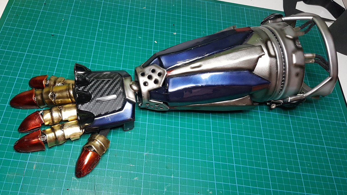 Engineer_O1's tweet photo. ทำสีเสร็จเหลือหาถุงมือสแปนเด็กซ์ดำ
#DevilMayCry5 #Nero5 #Devilbreaker #Overture https://t.co/qbqgaMPyme