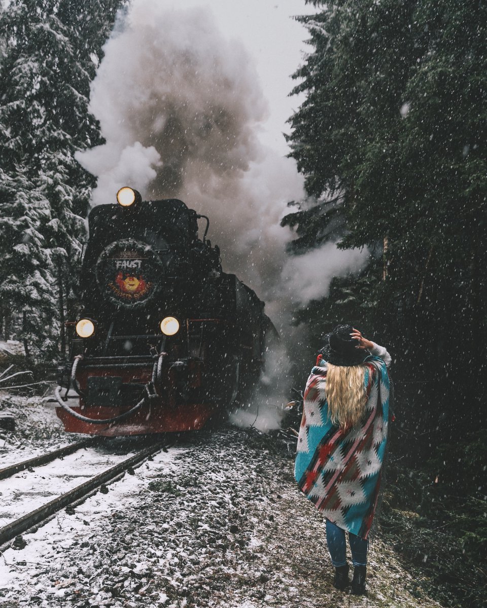 CanonUKandIE's tweet photo. “There’s always room for a story that can transport people to another place.” – J.K. Rowling

Image © OurMoodyWorld - Ron and Bjoern via Instagram (https://t.co/fUWl1w8KLL) https://t.co/JAxgv3ijmx