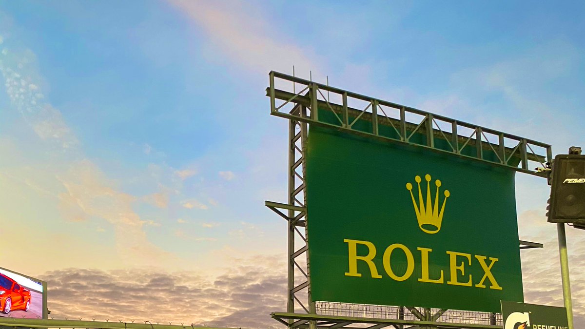 Dawn is upon us as <a href="/Sven_Mueller14/">Sven Müller</a> works towards the six hour mark. The coming hours will begin to unveil multiple strategies across the #GTD field. #Rolex24

📺<a href="/NBCSN/">NBCSN</a> 
🎙<a href="/IMSARadio/">IMSA Radio</a> 
⏱scoring.imsa.com