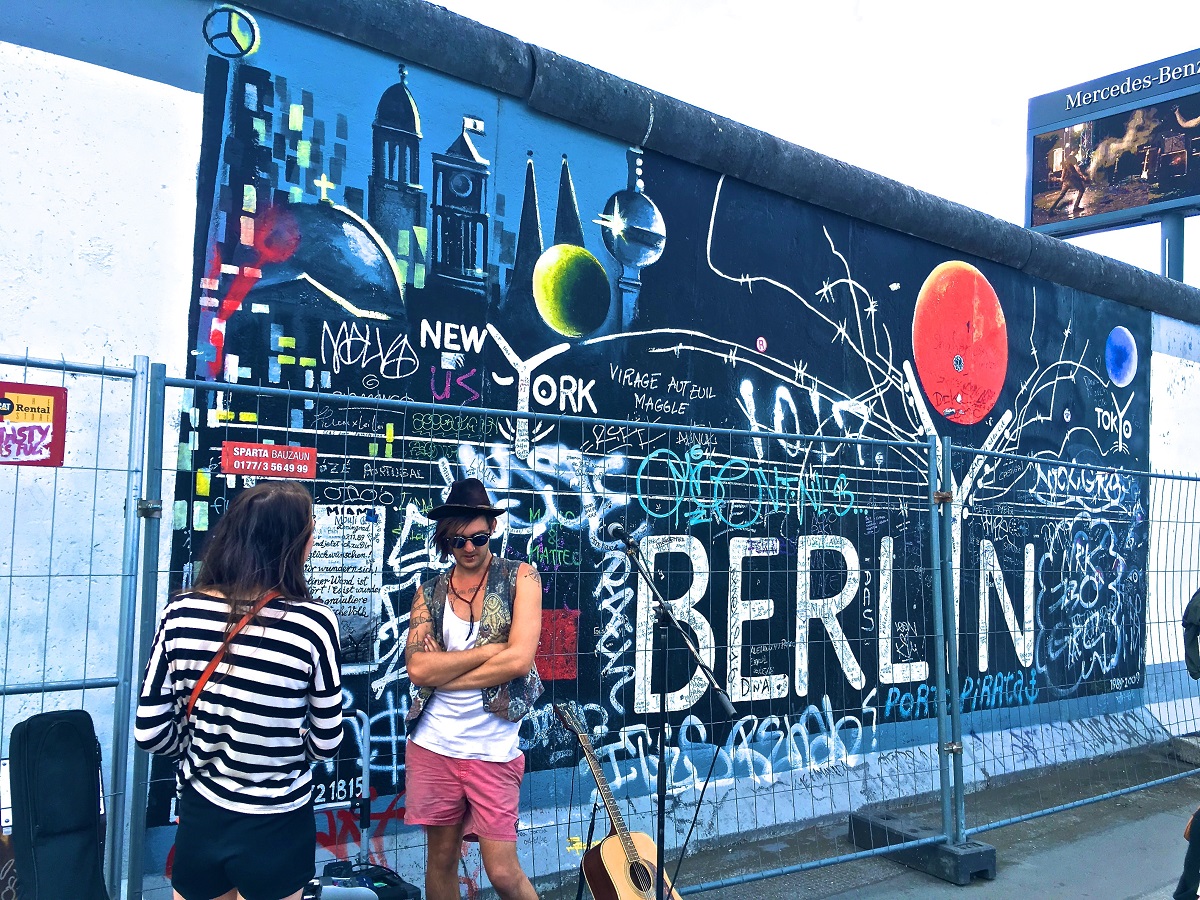 stdgermany's tweet photo. What is Germany known for?

1- Free Education
2- Cars
3- Festivals &amp; Carnivals
4- Brandenburg Gate
5- Castles
6- Bread &amp; Sausages
7- Football

https://t.co/oSOpjI2AYa https://t.co/see1xfFtc5