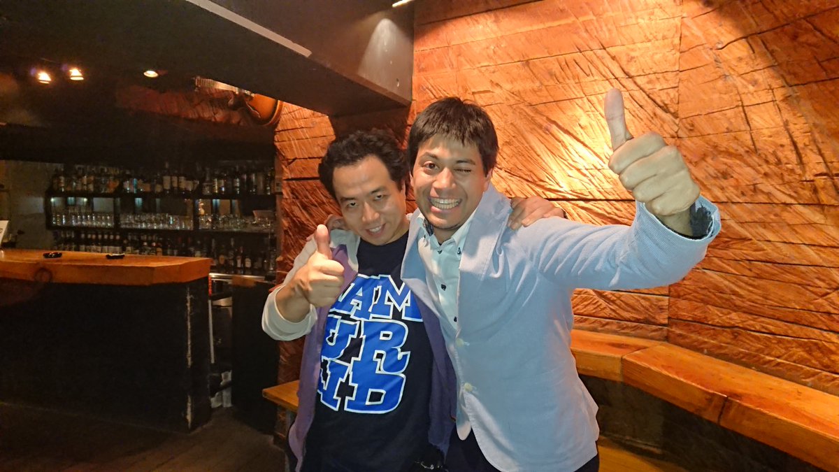 Fuushu_Megumi's tweet photo. ライブ無事に終演しました！
鳩の街に出演するメンバーで、今日頑張っていたお二人！
高木さんと小野瀬さんです。
お疲れ様でしたヽ(・∀・)ノ https://t.co/kYsZ8iuYw8