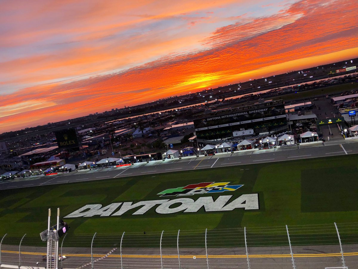 Rolex24Hours's tweet photo. Don’t mind us, just bringing the sunshine to your timeline on this fine #Rolex24 morning 🌅 https://t.co/oF1pLZPXB0