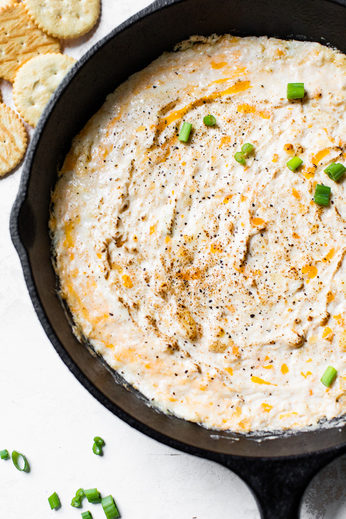 NEW: #ad Easy Crab Dip made using my <a href="/Bernzomatic/">Bernzomatic</a> torch to char the dip bit.ly/2ujuZzS thealmondeater.com/charred-crab-d… #TorchBearers