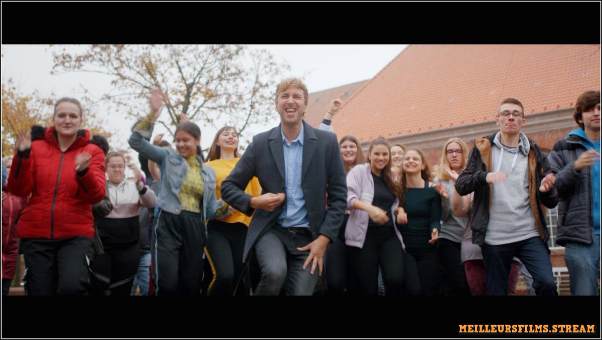 3Ganzer's tweet photo. der Überblick : Mia hat eine Idee für ein Musical. Das Beste daran ist, dass diese Idee die Leo-Weiß-Schule vor der drohenden Schließung retten soll. Doch die Kartoffelsalat"-Inszenierung über die vergangene Zombie-Apokalpyse sorgt für große Verwirrungen... https://t.co/YYQLlWzwXF