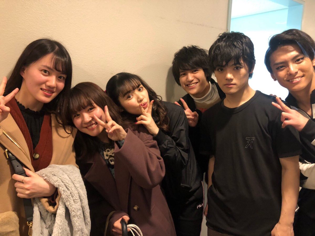 鍋本 帆乃香 天才てれびくん The Stage てれび戦士reborn を観てきました 隣の席にいたなーちゃんと 途中で思わず顔を見合わせて大泣きしちゃうぐらい感動したよ 涙ポロリとかじゃなくて 声出してお互い泣いた 笑 ステージの天てれファミリー