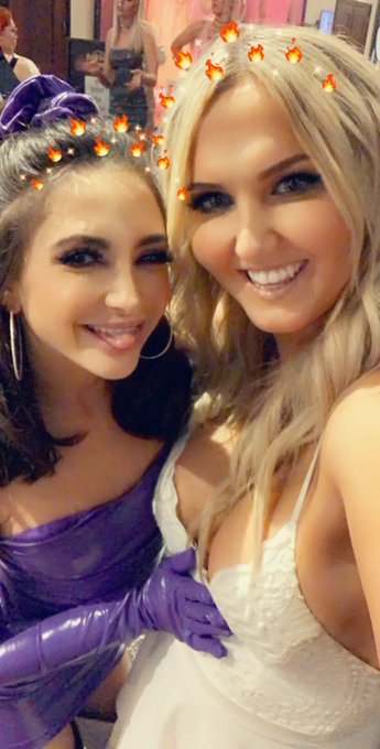 To show the good moments. I won&rsquo;t tag them out of respect for my last tweets but I met some girls and<a href="/tag/wattson"class="tags"><span>#wattson</span></a>