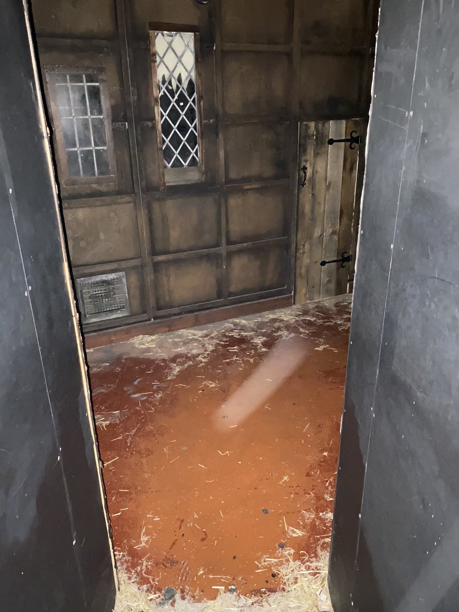 This photo was taken on last nights investigation, although we’re not entirely certain this is a paranormal anomaly, we have been able to rule out dust due to the speed this light form is travelling, due to it being underground there was no drafts or breezes. #paranormal #ghosts