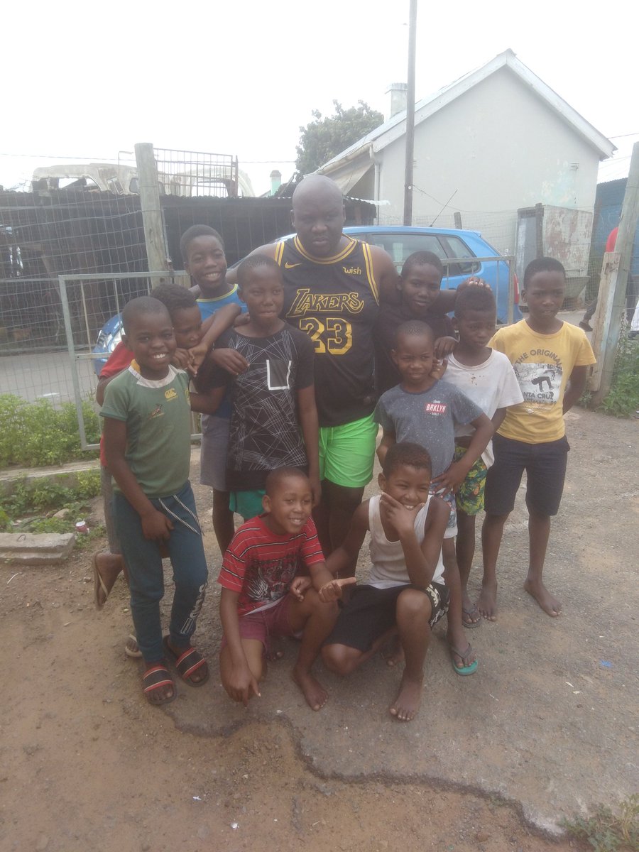 lebzarian70's tweet photo. @NguCasper was a celebrity today in East London all children's wants to take a picture with him cc @PkDweba cc @_MistSA cc @VibeDj_ https://t.co/umJavznWCm