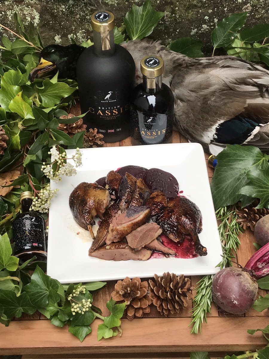 TheWoodee's tweet photo. Great to speak to Jo Hilditch the owner of @WhiteHeron1876 who hosted our January Woodee Cookout Live! Jo grows 150 acres of the brilliant #superfood #blackcurrants on her #Herefordshire estate for @RibenaUK and the sublime #BritishCassis @UKBlackcurrants
https://t.co/rMnm2Vm253 https://t.co/9aeD3YeGkO
