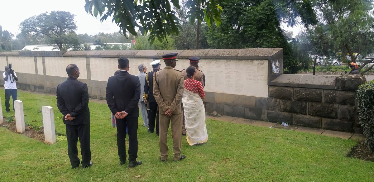 jaffergullam's tweet photo. India High Commissioner https://t.co/BWaqQMhoWA.Rahul Chhabra with the KDF Kenya Defence Force laid wreaths at Nairobi South Cemetery in remembrance of the fallen indian WW1 heroes. https://t.co/WlFShbyOXd
