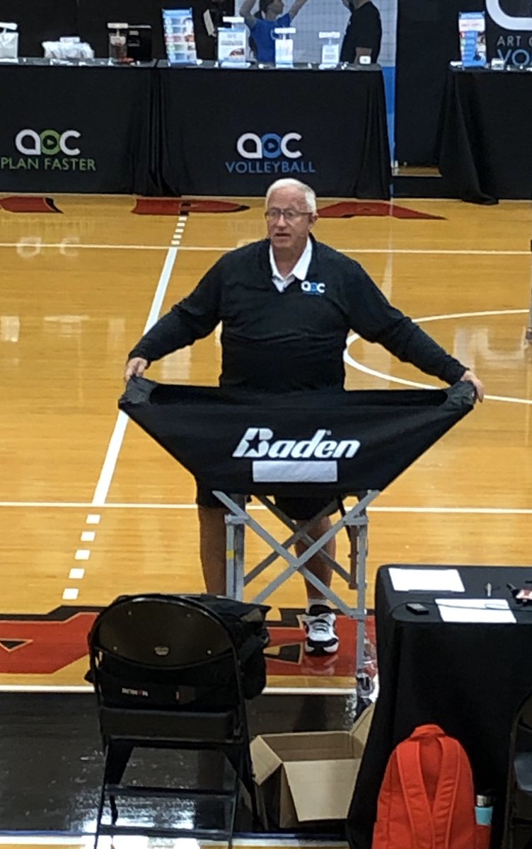 MrsC_Science's tweet photo. When you get the opportunity to learn from the best! #terryliskevych #russrose #aocvbtampa #day2 https://t.co/9gnZNlskjW