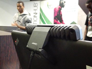 TiyaniTee's tweet photo. The @Geekulcha partnership with Intel Software and Services back in the day. We have always said that tools must be give to the Geeks to help them build/make.

#MakersGonnaMake #OpticalTech https://t.co/S8mZ9FQkWA