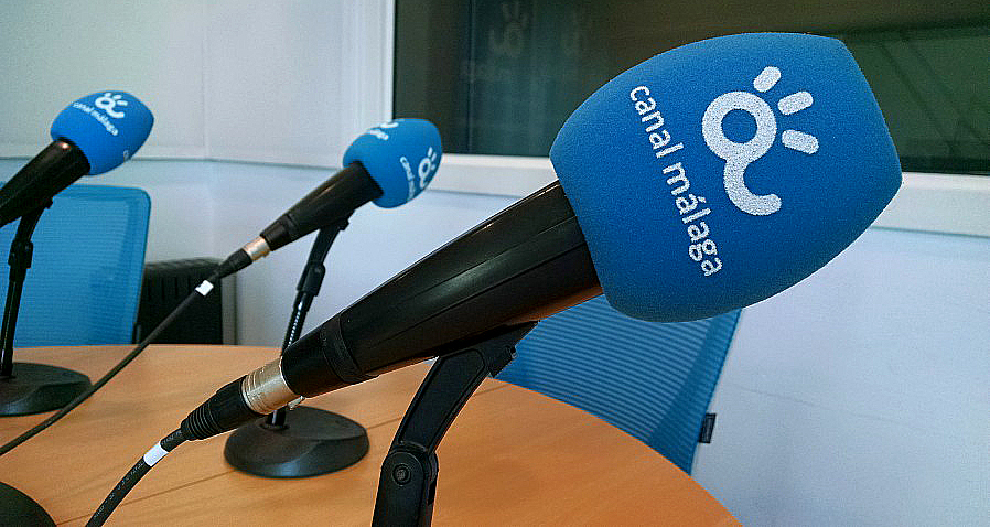 Comienza 'Estoy de lunes' en Canal Málaga Radio (97.4 FM) con <a href="/sarapsicoach/">Sara Berrocal</a>. Programa dedicado a los jóvenes, a sus problemas y cómo enfrentarlos. Lo escuchas también en #directo a través de la web canalmalaga.es/radio-directo #Coach #Coaching #Psicología #Jóvenes #Radio #Web #Málaga