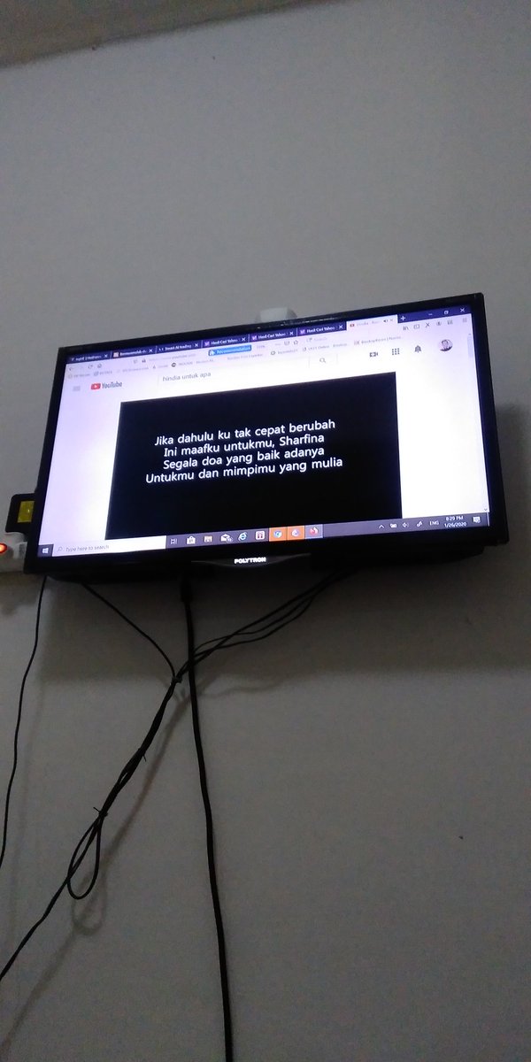 she_vina's tweet photo. Terimakasih @wordfangs - terpanggil setiap kali bagian lyric ini 😹 https://t.co/u4Rtdr6aEd