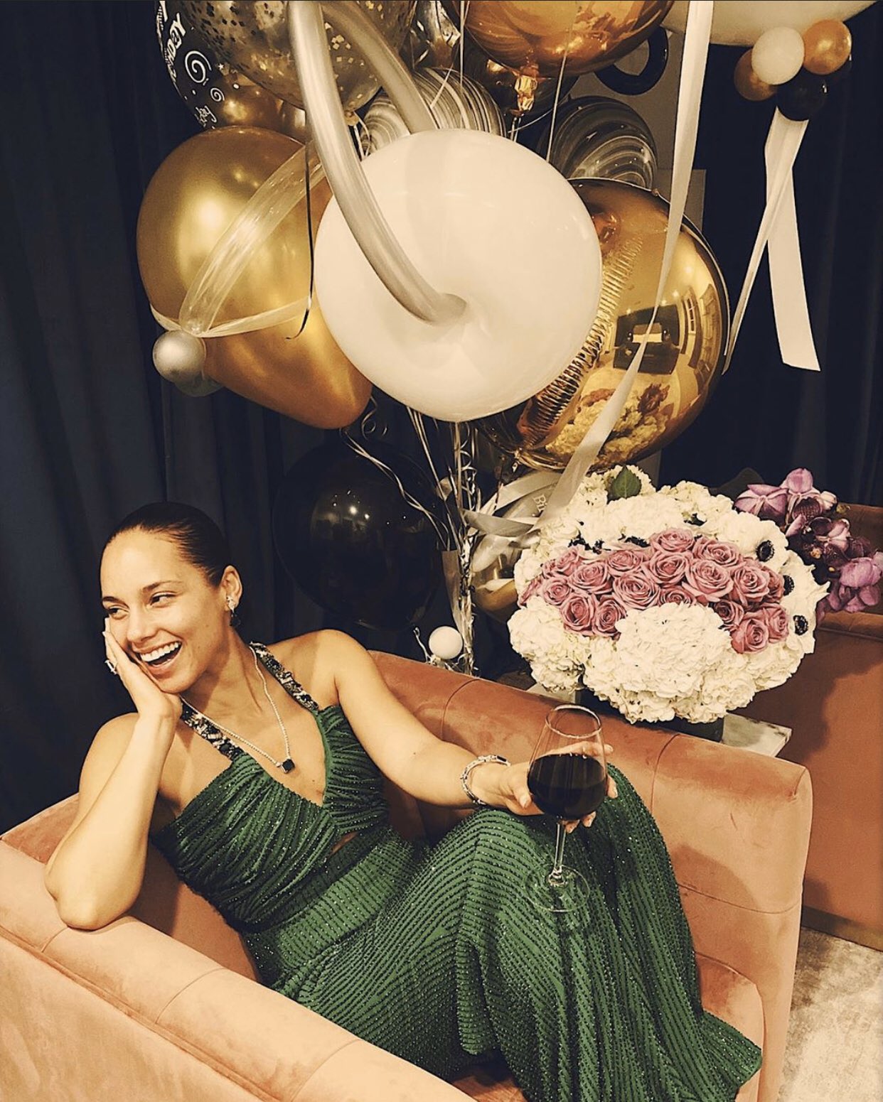 [ BIRTHDAY GIRL]
Hier 25.01.2020 la chanteuse Alicia Keys a fêté ses 39 ans, happy birthday girl ! 