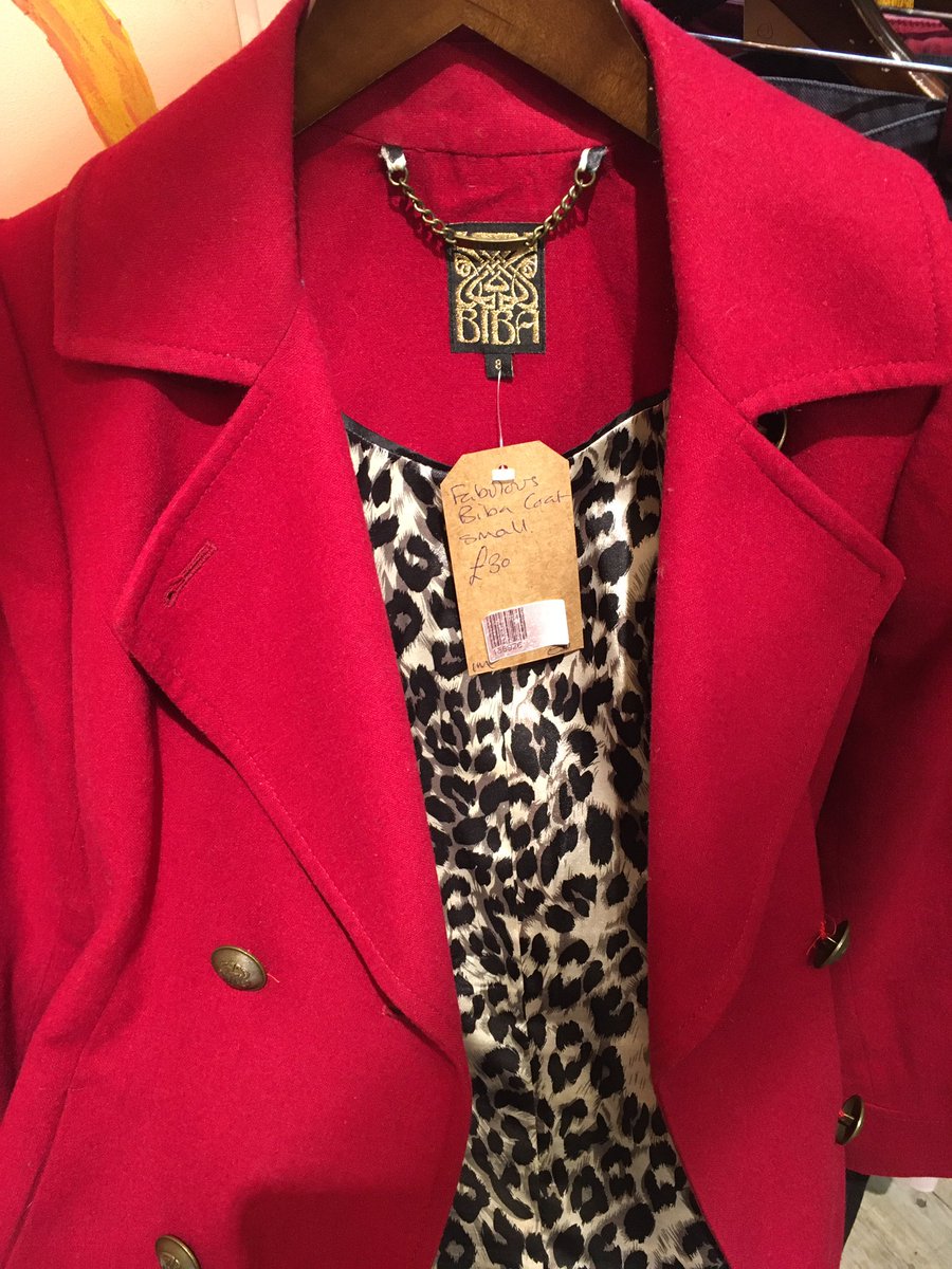 MLGeastdulwich's tweet photo. Gorgeous #Biba coat with leopard print inside just £30! 😍 https://t.co/JYqjkHHk1j