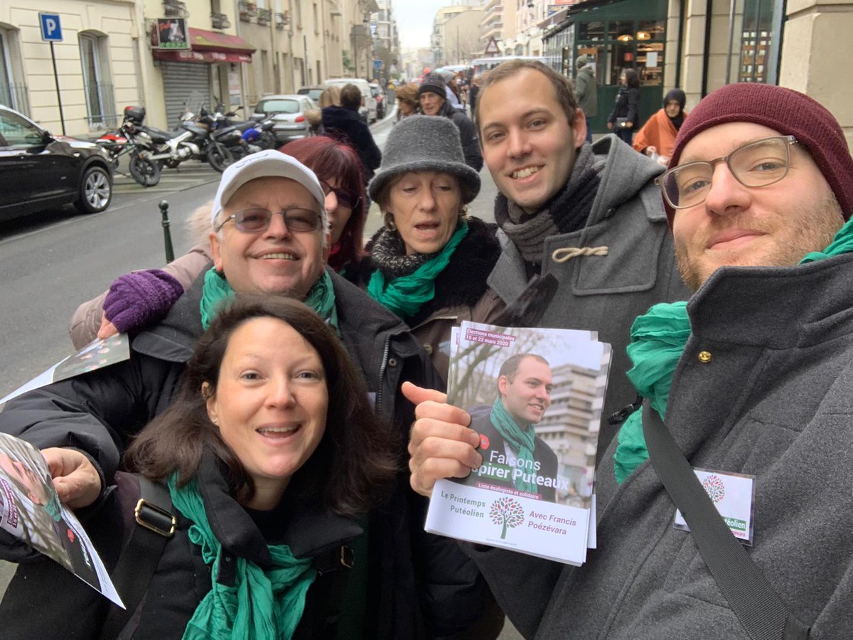 Ce matin au milieu de l'hiver blanc de #Puteaux, un peu de vert printanier pour respirer sur le marché Chantecoq ! Vivement le #PrintempsPutéolien 😉🌳✊ Avec <a href="/FPoezevara/">Francis Poézévara</a>