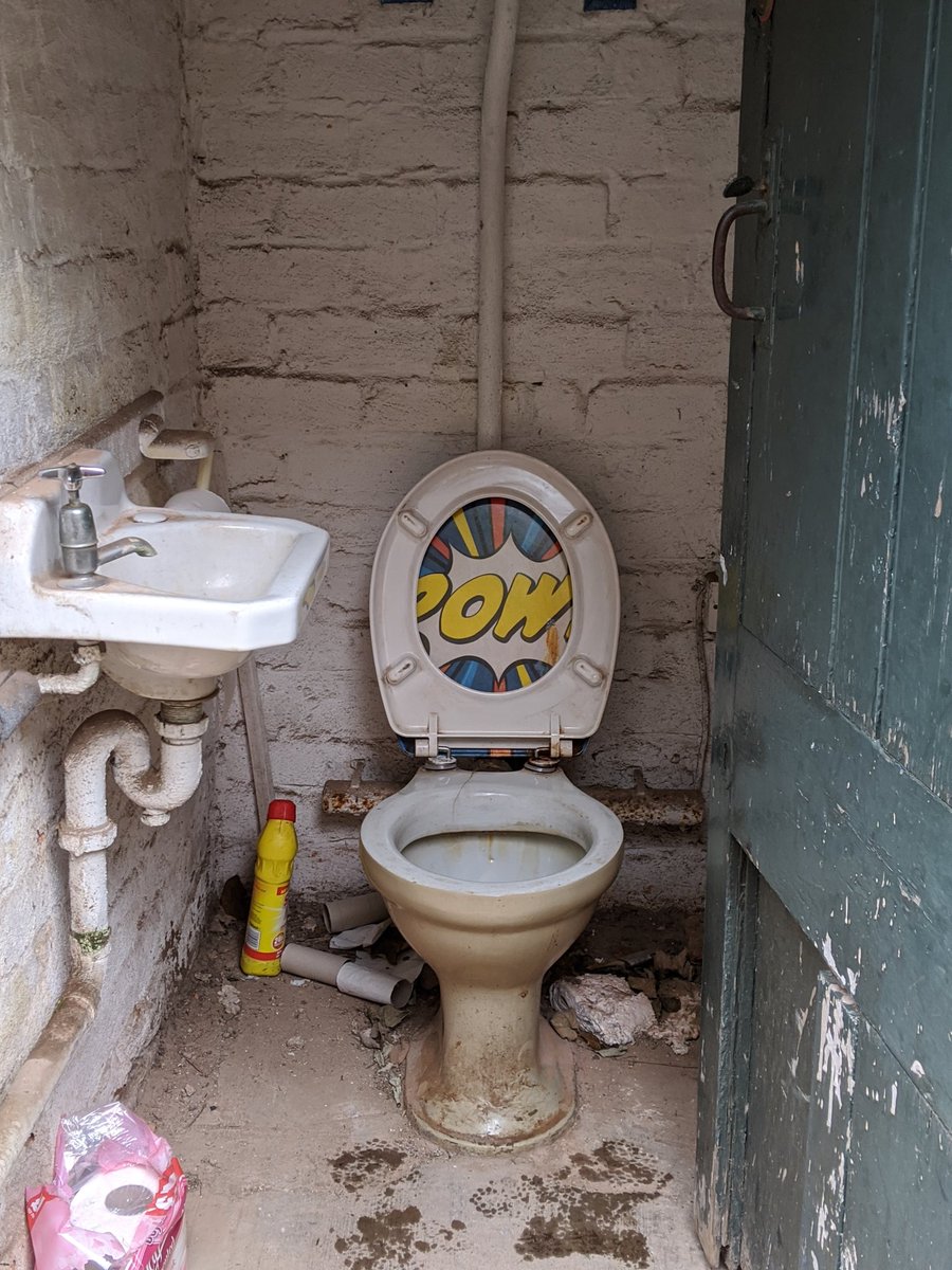 TAUAWolves's tweet image. 2nd day in the studio. Who can us which studio we are at? #Coventry #recording #pow