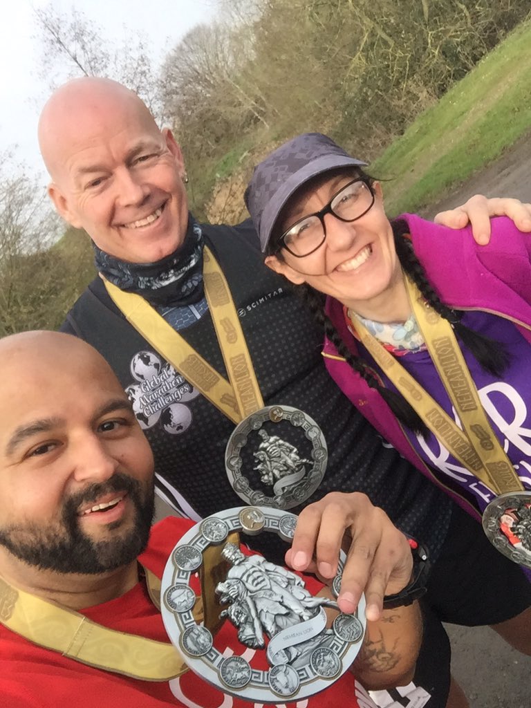 RauulVa's tweet photo. Pheonix Running hercules Trail Half Marathon is my No 2 of challenege 52 half in 52 weeks in 2020, OMG its a huge medal, cant believe it. Thats 2 halfs completed in 2 days. Bring on Watford Half next weeknd Medal no 3. #GoodGym #runbirmingham https://t.co/oTyAofhTkn