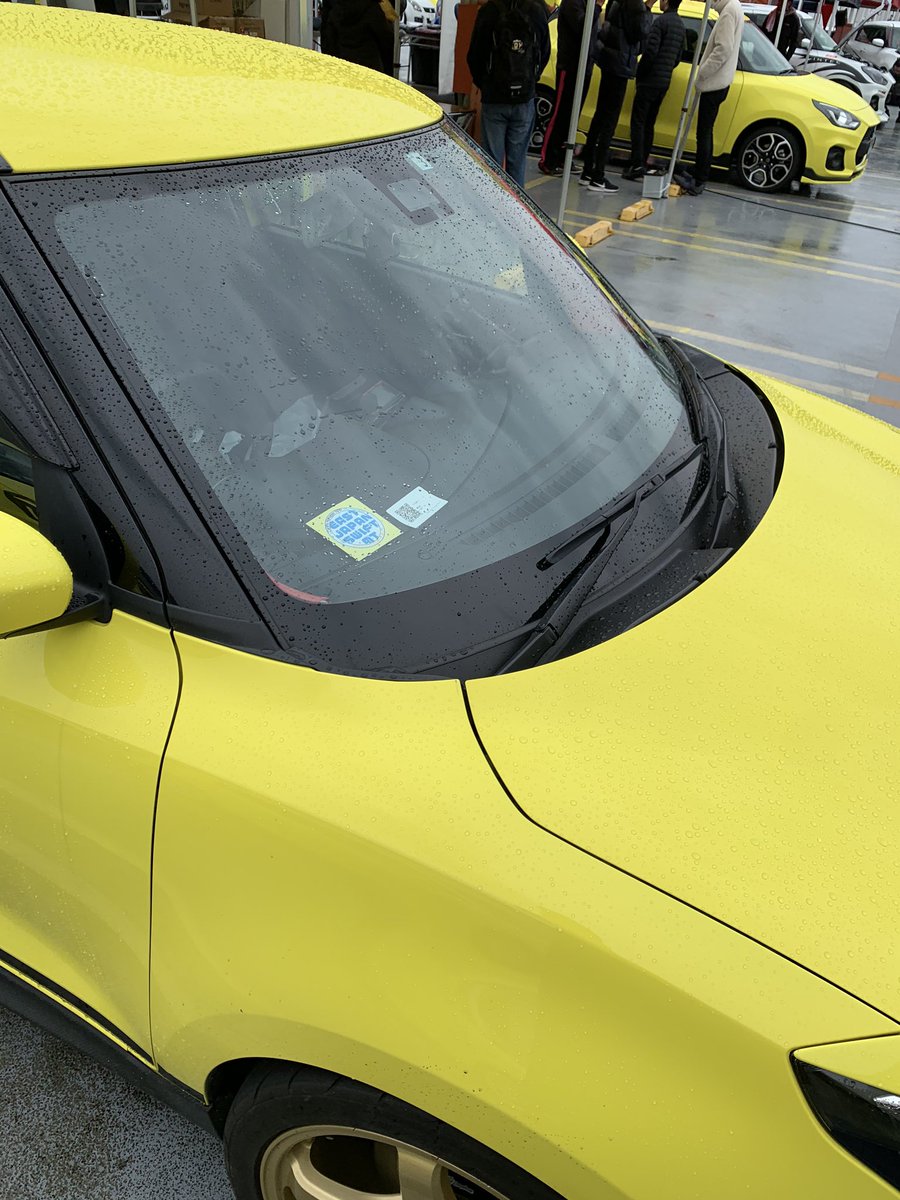 autoage_jp's tweet photo. あいにくの雨でしたが
マイガレージ を試用頂きありがとうございました。
@swift_east 

受付時に出力印刷するQRラベルにより
イベントのあるあるでもある

この車誰の車だろう？

を解決します。

ーー
イベント主催の方で利用してみたい方がおりましたらDMにて https://t.co/pfDVY30JSj