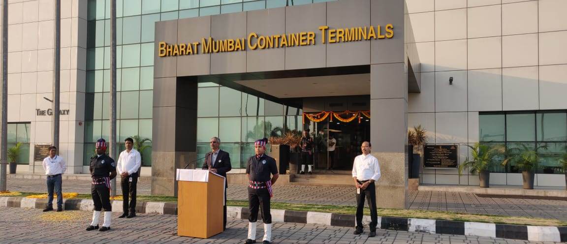 Celebrating the nation's 71st Republic Day @PSAMumbai    <a href="/JNPort/">जवाहरलाल नेहरू पत्तन प्राधिकरण (JNPA)</a> <a href="/shipmin_india/">Ministry of Ports, Shipping and Waterways</a>