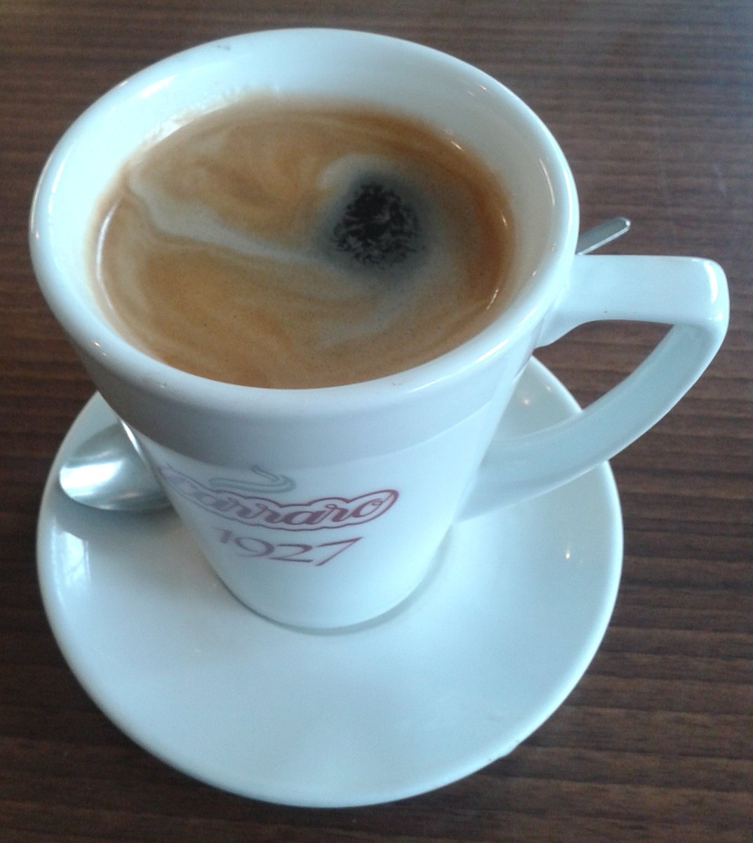 Sparticle6's tweet photo. Had a nice Saturday morning coffee yesterday at #TheMadHattercafe, #Brighton. Partly social and partly business. A useful discussion was had about #SocialMedia using the #Sparticle concept of #TheSocialMediaMarketingWheel. #webdesign #websitemaintenance #socialmediamanagement https://t.co/odqPb6C36T